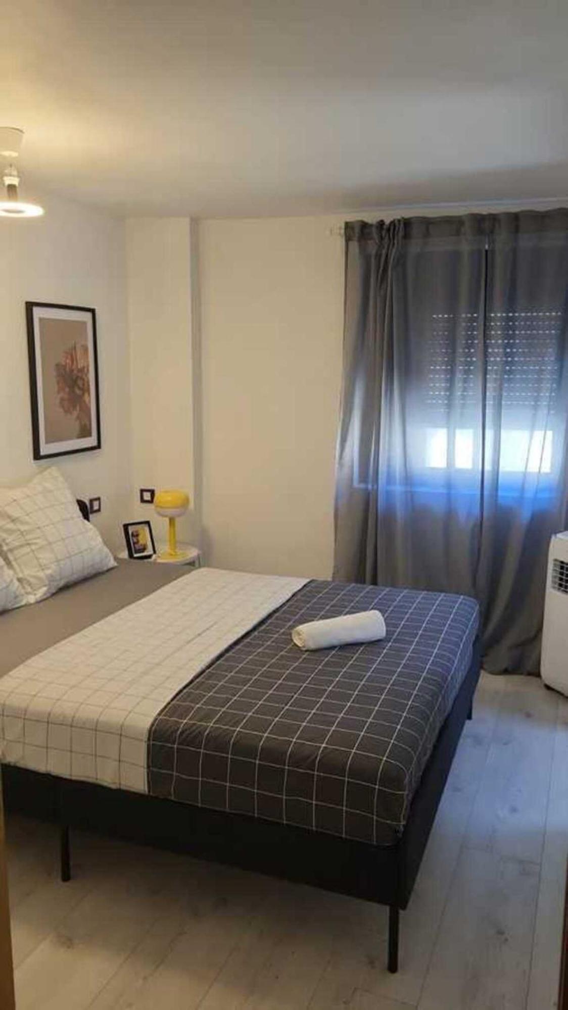 Spacious Town House With Balcony Montagnac  Dış mekan fotoğraf